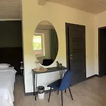Hotel готель-ресторан два леви Slavske