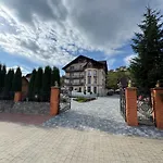 готель-ресторан два леви