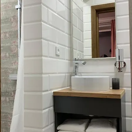 Otel готель-ресторан два леви