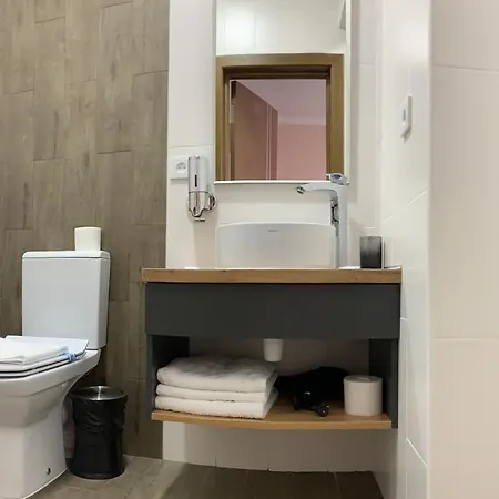 Otel готель-ресторан два леви