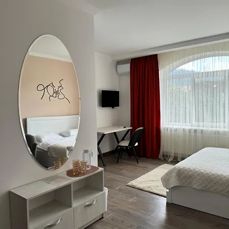 готель-ресторан два леви Slavske