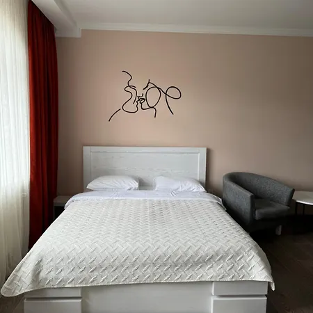 Otel готель-ресторан два леви *