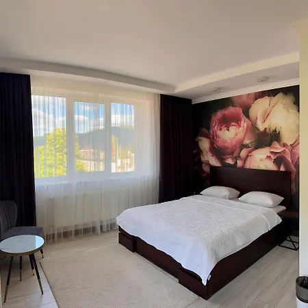 готель-ресторан два леви