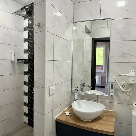 Otel готель-ресторан два леви