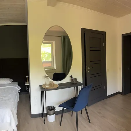 Hotel готель-ресторан два леви Slavske