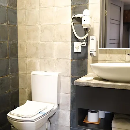 готель-ресторан два леви * Slavske