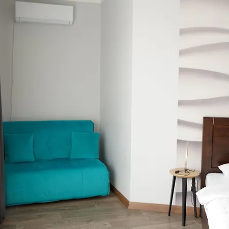 Otel готель-ресторан два леви *