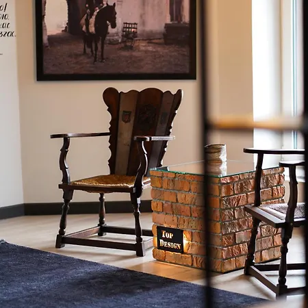 готель-ресторан два леви Hotel *