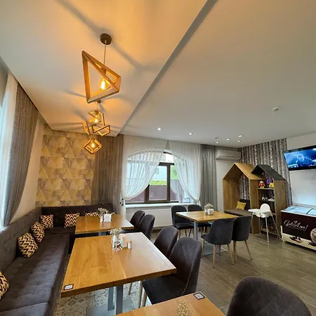 готель-ресторан два леви Otel