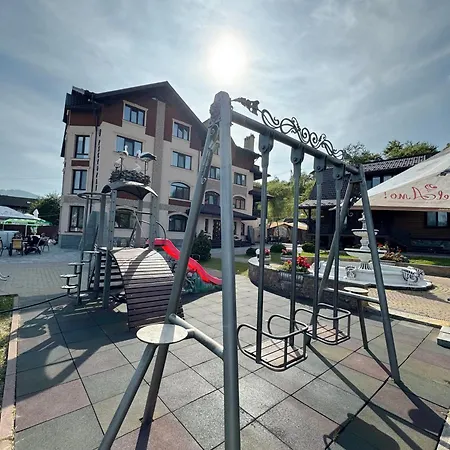 готель-ресторан два леви Otel Slavske