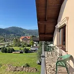Hotel готель-ресторан два леви