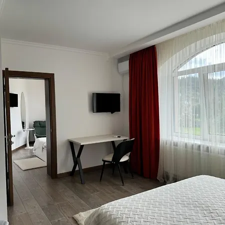 готель-ресторан два леви *