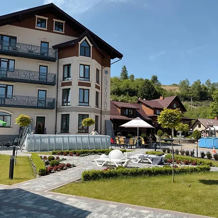 готель-ресторан два леви